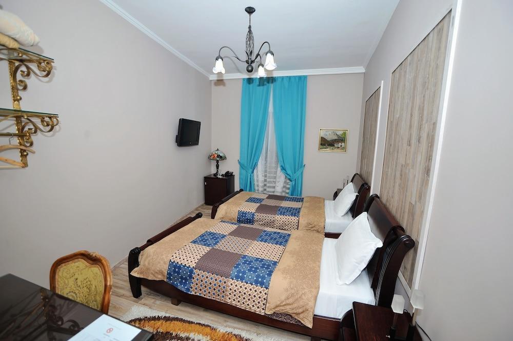 Dream Hotel Tirana Bagian luar foto