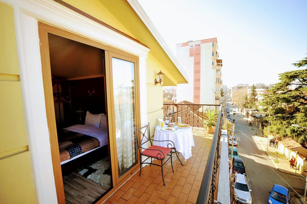 Dream Hotel Tirana Bagian luar foto
