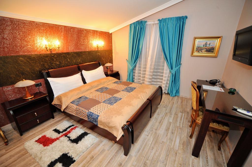 Dream Hotel Tirana Bagian luar foto